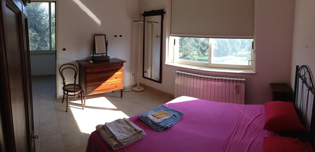 B&B Finestre Tra Gli Ulivi Mesagne Chambre photo