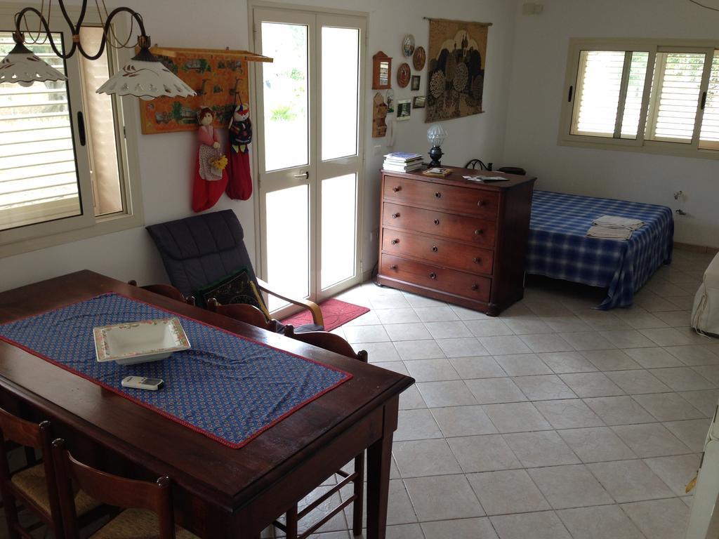 B&B Finestre Tra Gli Ulivi Mesagne Chambre photo